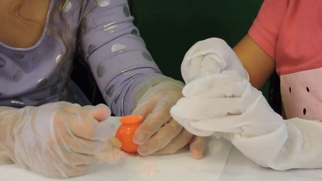 Bath Bomb Water Fun Play Делаем бомбочки для ванной Играем в ванной смотреть онлайн