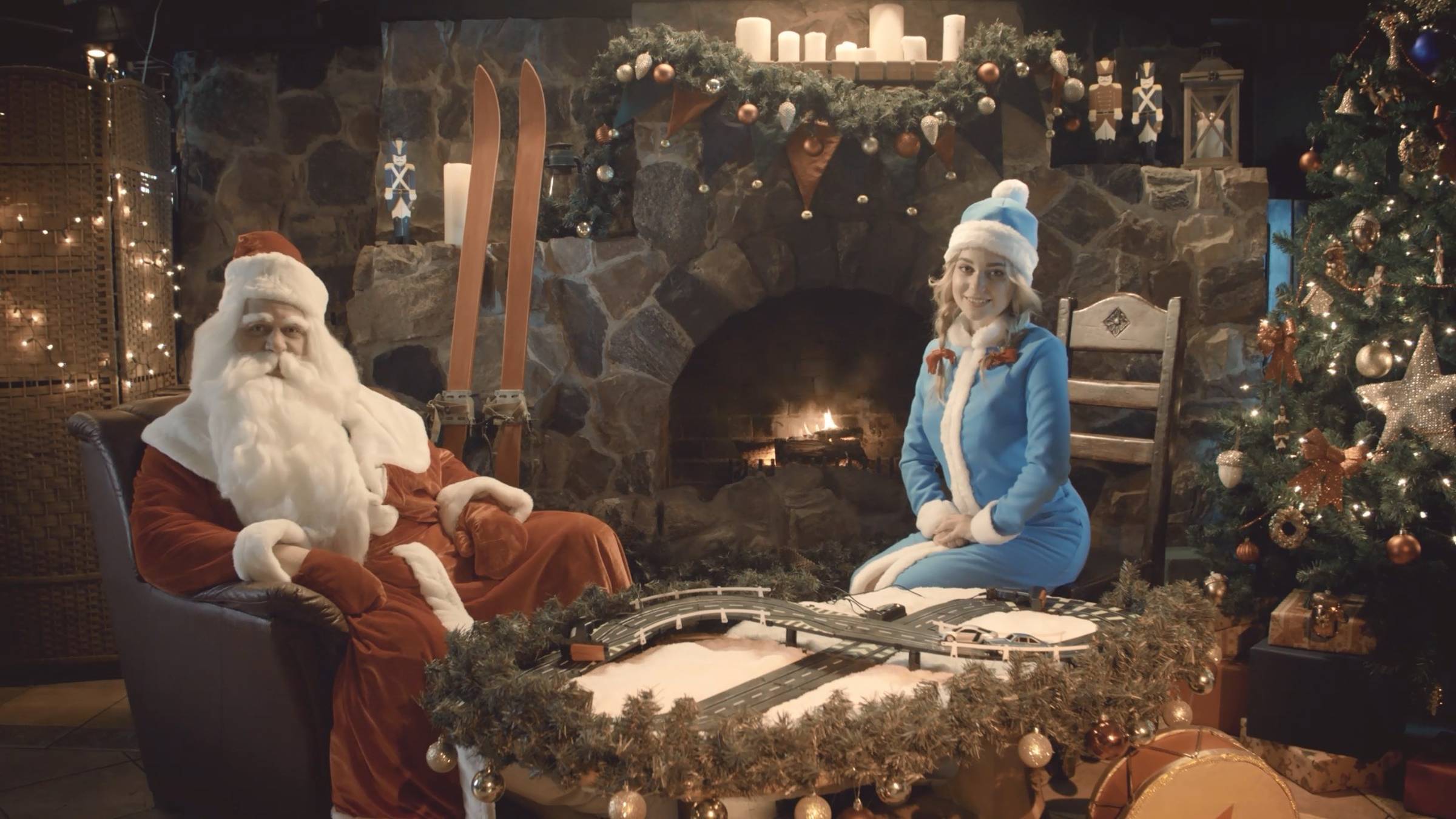 Видеопоздравление "В гостях у Деда Мороза" (для одного ребенка) смотреть онлайн