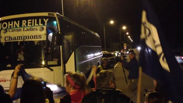 Video Cavan Ladies arriving in Lavey смотреть онлайн