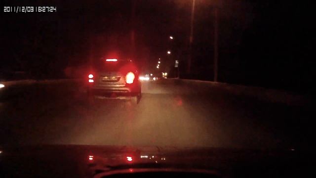 Сыктывкар. Московская дура ведет себя как дома.avi смотреть онлайн