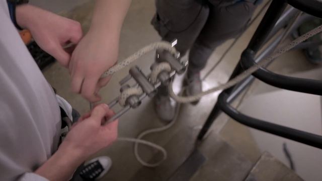 Caving, the MIT way смотреть онлайн