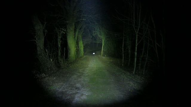 Nitecore TM26 3500 Lumen - Niteye-40 3000 Lumen смотреть онлайн