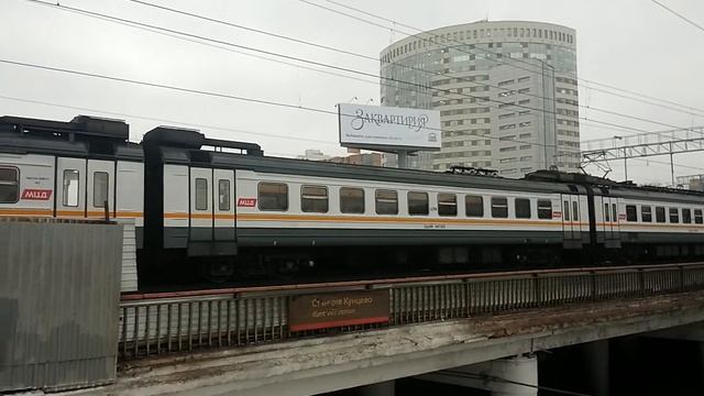 ЭД4М-0102 и ЭД4М-0473 ЦППК Перекраска Наше Подмосковье На станции Кунцевская смотреть онлайн