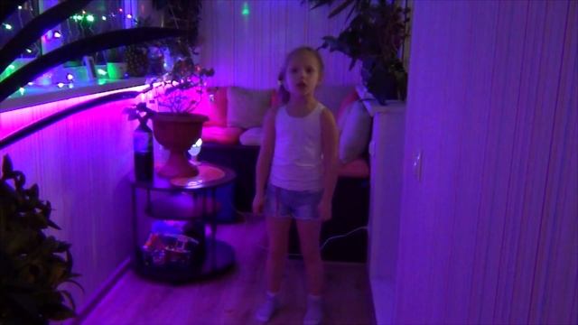 исполняю песню Евгении Отрадной уходи и дверь закрой смотреть онлайн