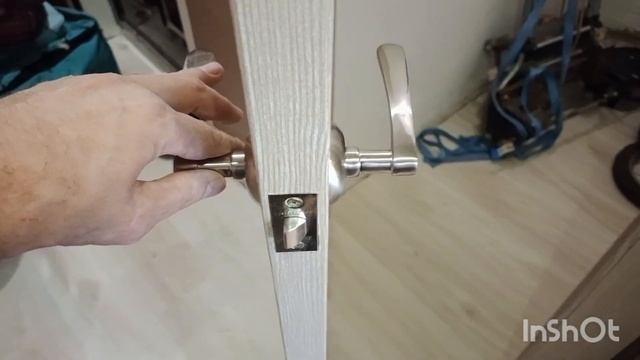 Модные двери с плоскими наличниками. Вариант "эконом" смотреть онлайн