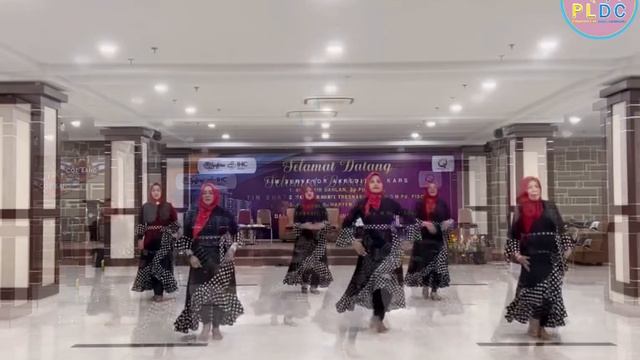 ONE MORE TIME. Choreo : Neville Fitzgerald (UK) & Julie Harris (UK) - September 2022 смотреть онлайн