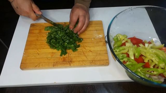 Рыба Сазан с овощами сочная и вкусная саветую приготовить! смотреть онлайн