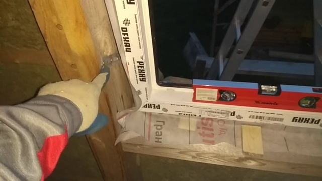 Установка пластикового окна в каркасном доме смотреть онлайн