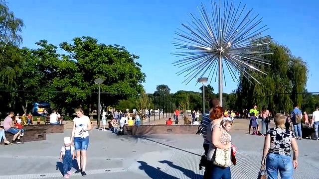 Форменное надувательство вместо фонтана смотреть онлайн