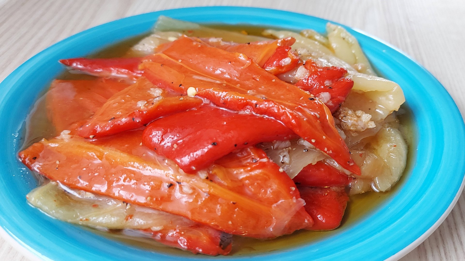 Вкуснейшая закуска из болгарского перца. Закуска на праздничный стол! смотреть онлайн