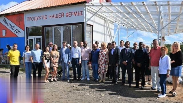 В россию завезут 3000 семей из Африки и сделают 30 деревень для африканцев. смотреть онлайн
