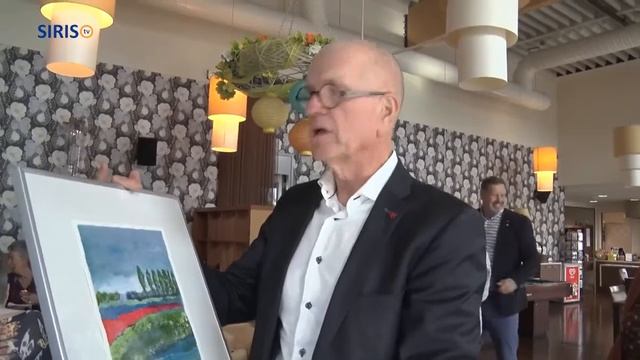 Oliebollen horen bij de kermis смотреть онлайн