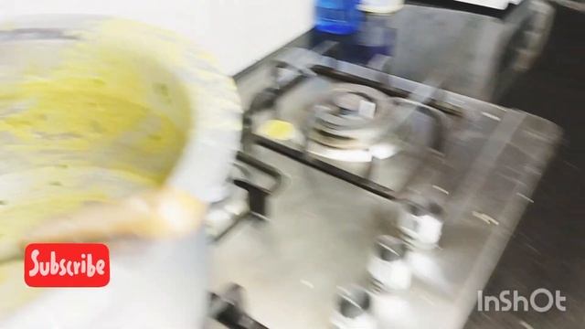 kadhi Q bani. Boulevard gey bochay ke Sath. yummy kadhi bani Hain смотреть онлайн