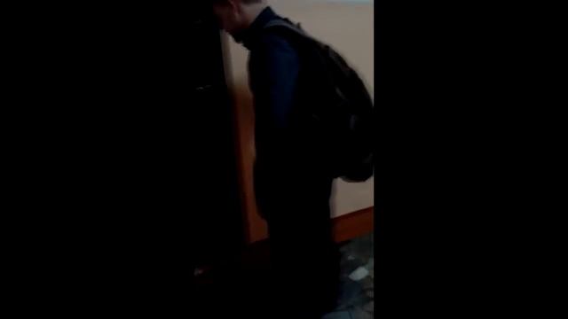 Рома выносит дверь физ ра смотреть онлайн