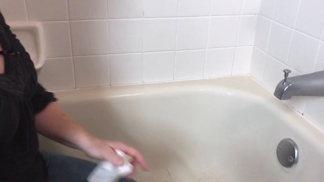 How to Caulk a Bathtub with Silicone (easier than you think) смотреть онлайн