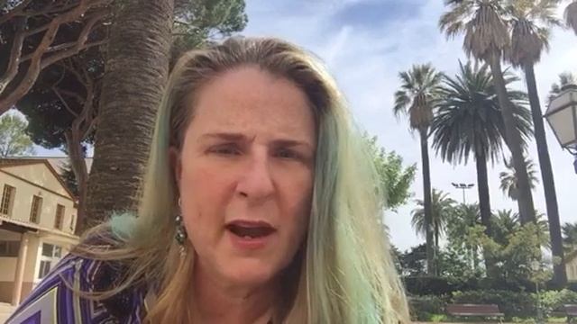 Julie A. Fast on Bipolar Disorder and Reaching Your Dreams смотреть онлайн