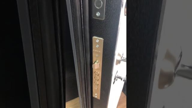 Входная дверь: Теплолюкс смотреть онлайн