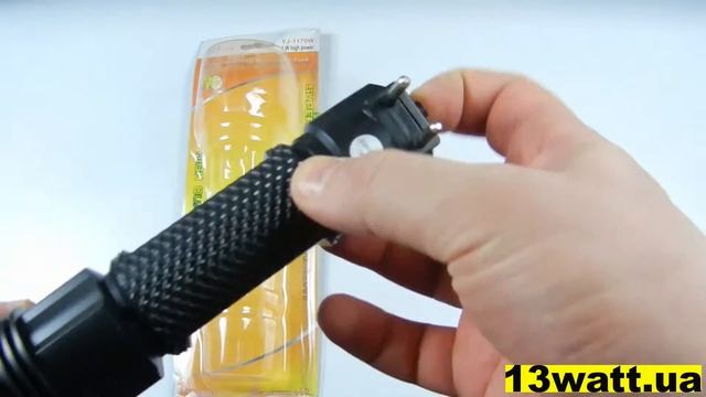 Обзор ручного аккумулятрного фонаря Yajia yj 1170w смотреть онлайн