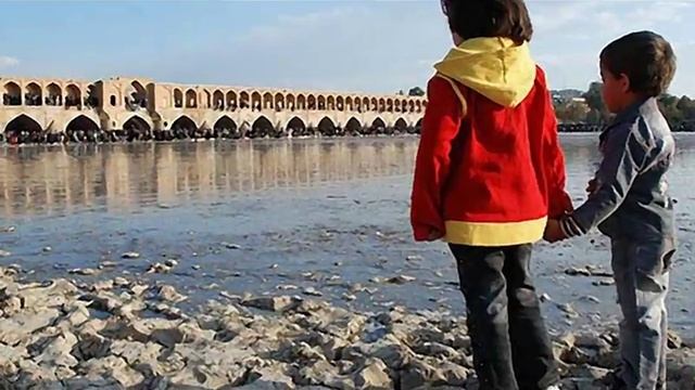 موزیک اصفهان غمگین از کامران اسدی смотреть онлайн