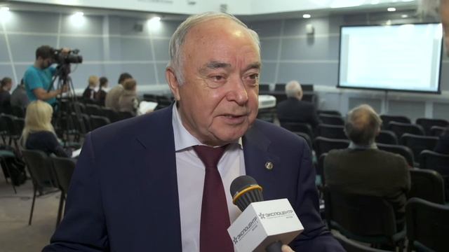 Валерий Лунин - декан химического факультета МГУ им. М.В. Ломоносова о выставке "Химия+" смотреть онлайн