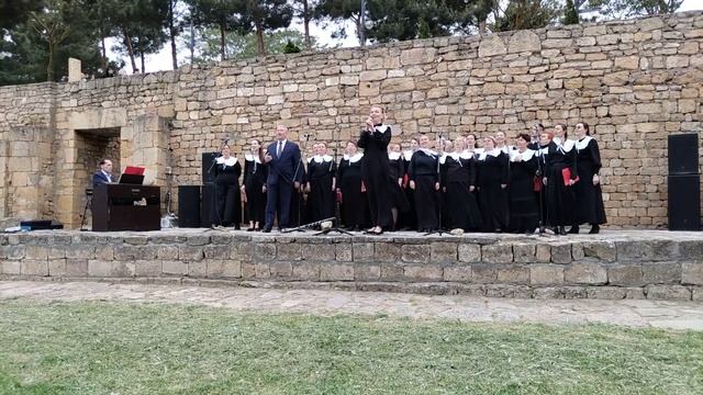 "Колокола" Е. Крылатов, Большой детский хор Попова - воспитанники прошлых лет, Анастасия Бейнар смотреть онлайн