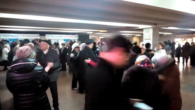 Танці на Театральній)). смотреть онлайн