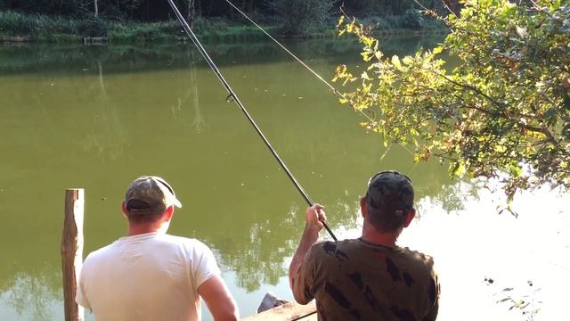 Moulicent Carp fishing in France смотреть онлайн
