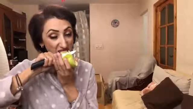 PODBORKA MAMA I SYN  1   ANDREJ BORISOV   LILIYA ABRAMOVA MosCatalogue Net