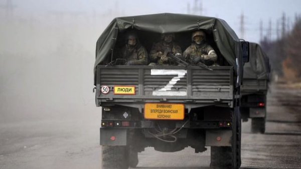 "Триста тридцать три" - военная песня.