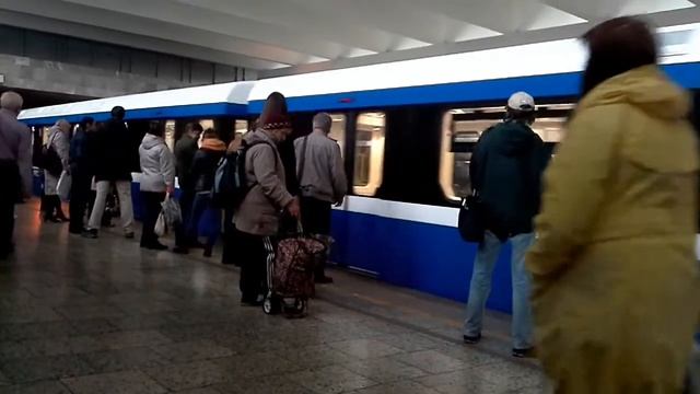 Нева преизжает на Рыбацкое смотреть онлайн