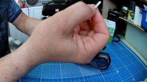 Фонарик налобный Schneider Thorsman.Как вскрыть.