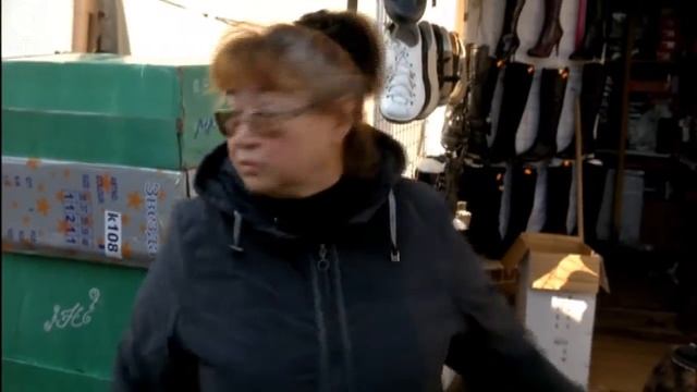 Рынок закрыли, продавцы остались. С 1 октября на Гусинобродской барахолке запрещена торговля смотреть онлайн
