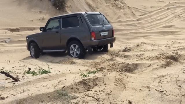 Нива урбан по пескам смотреть онлайн