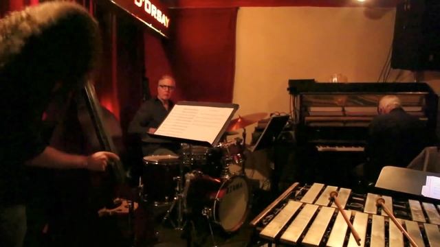 Karl Berger, Max Johnson, Billy Mintz - at Barbes, Brookyn - Aug 18 2013 смотреть онлайн