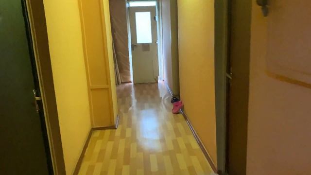 Аминьевское шоссе дом 9!Бандиты🌈«Пионер финанс» сломали дверь!Другие бандиты обещали починить!Но... смотреть онлайн