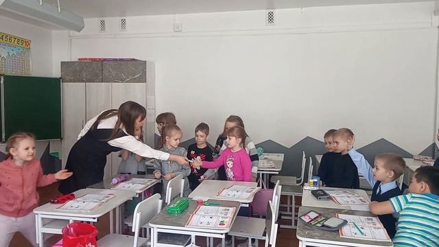 Открываем двери школы- 2023. Занятие с дошкольниками #МатематикаПетерсон2023 смотреть онлайн