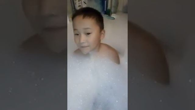 - купаюсь в пене смотреть онлайн