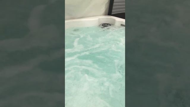 Hot tub jets смотреть онлайн