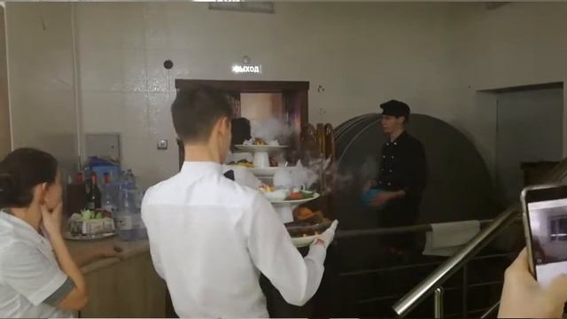 Вынос горячего блюда смотреть онлайн