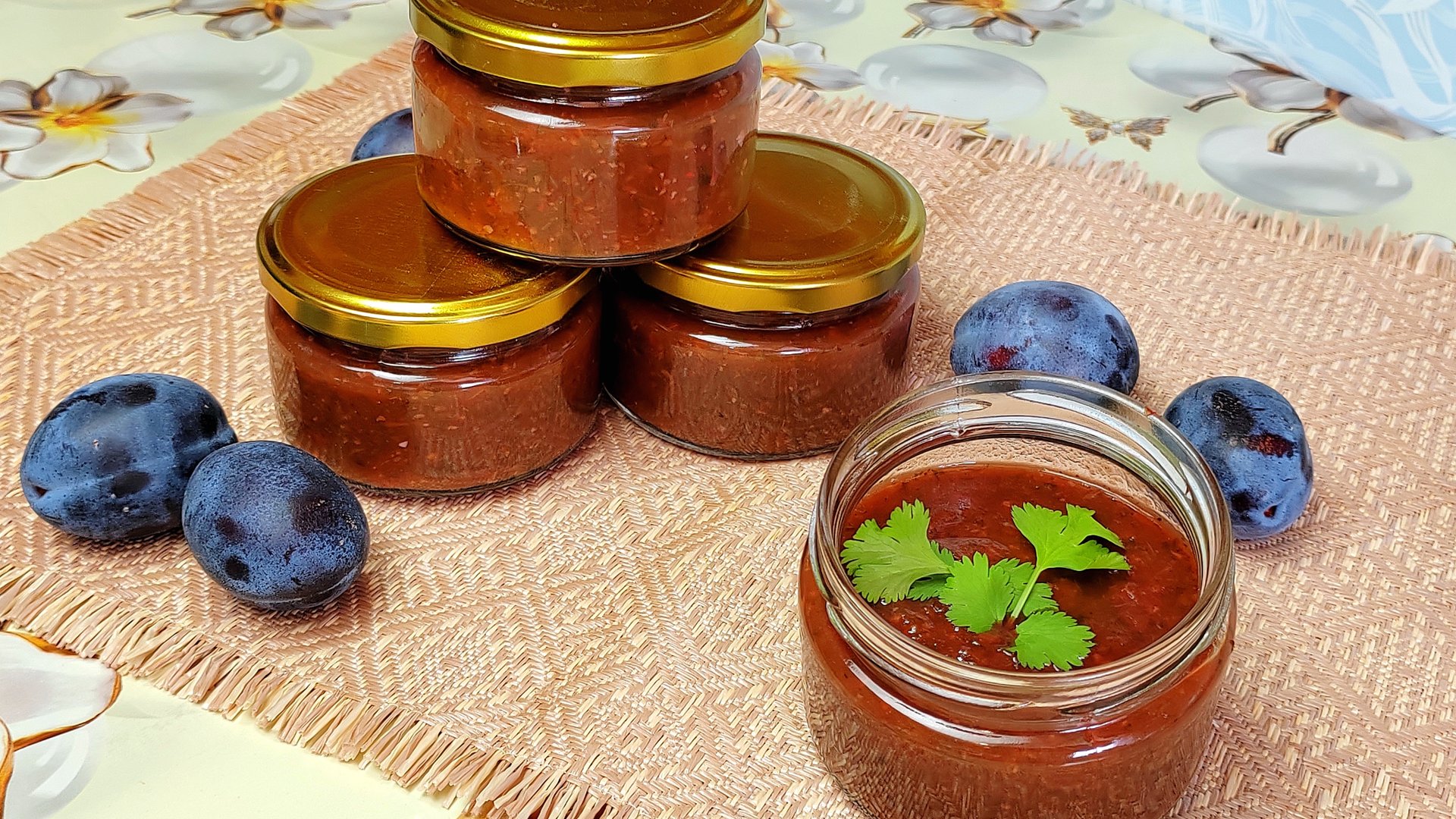 Ткемали простой рецепт ВКУСНЕЙШИЙ СЛИВОВЫЙ СОУС К МЯСУ, заготовка на зиму — соус из слив. смотреть онлайн