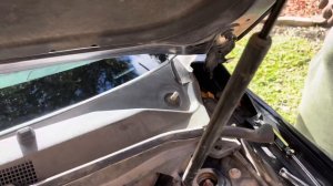 How To Remove A windshield wiper motor 2015 Chevrolet equinox