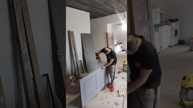 Как врезать ручку замка в двери 9 января 2024 г.#столярка #дверироссии #работа смотреть онлайн