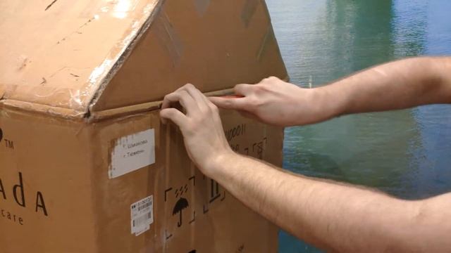 Мы с Юрой строим домик для Алёны из огромной коробки смотреть онлайн
