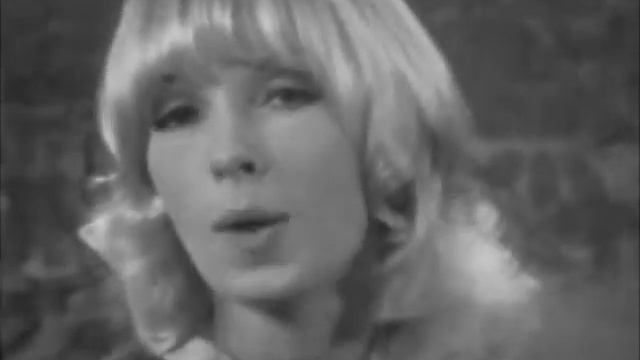 Dany Saval »🧐🦵🏻« L'hotel particulier (1972) смотреть онлайн