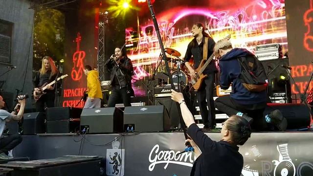 Красная Скрипка / Red Violin -- Kashmir | Ural Music Night, Екатеринбург. 2019-06-28 смотреть онлайн