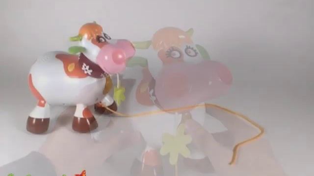 Ouaps Каталка Буренка смотреть онлайн