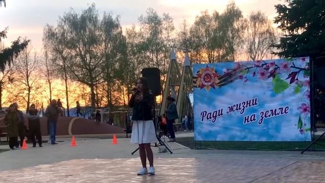 "Шел солдат" _ слова и музыка Лилии Тагировой г.Казань. исполняет Елена Меньшикова г.Уфа смотреть онлайн