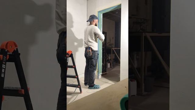 До конца! Смотреть! Укрываем скрытые двери смотреть онлайн