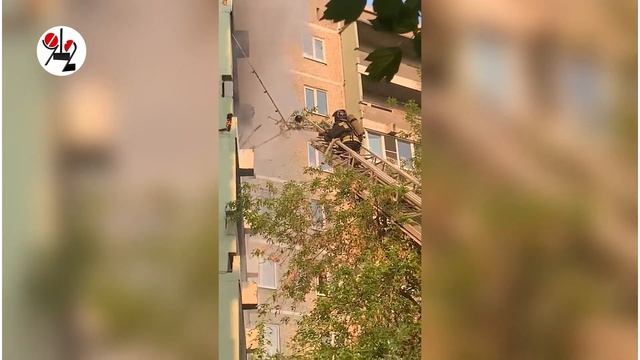 Балконный пожар обошёлся без перехода на соседей. смотреть онлайн