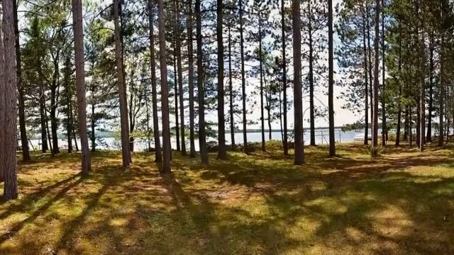 East Twin Waterfront смотреть онлайн